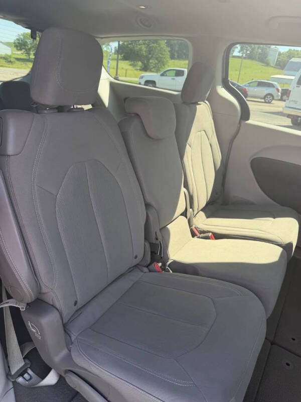 2017 Chrysler Pacifica Touring