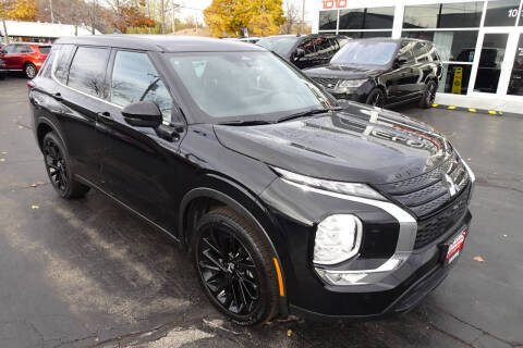 2023 Mitsubishi Outlander SE Special Edition