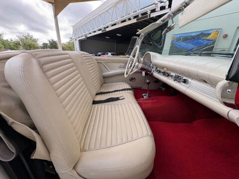 1957 Ford Thunderbird