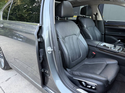 2016 BMW 7 Series 750i xDrive