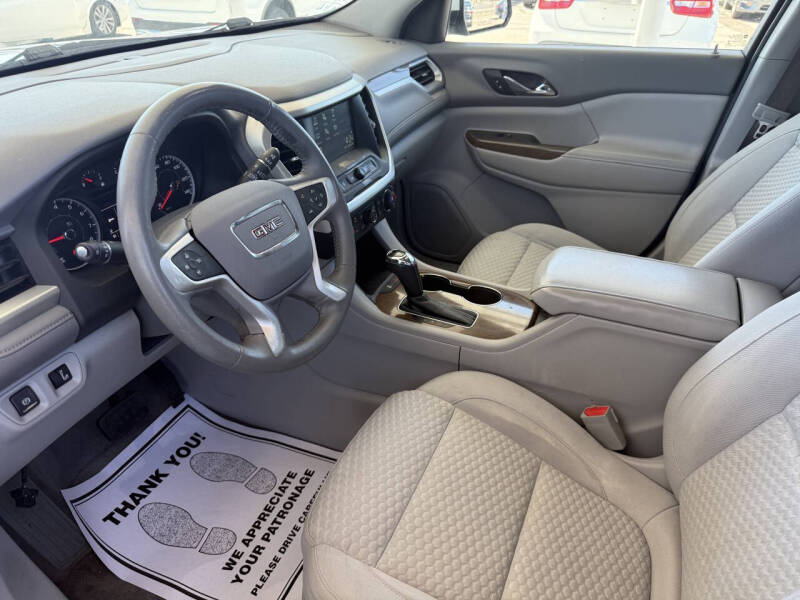2018 GMC Acadia SLE-1