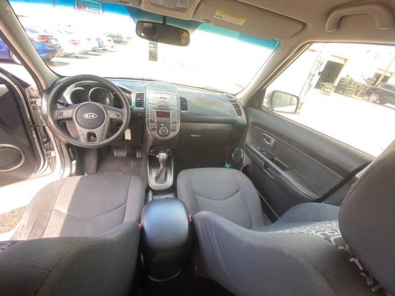2011 Kia Soul +