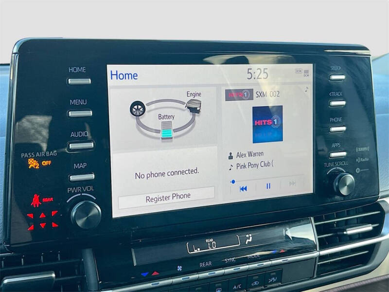 2024 Toyota Sienna LE 8-Passenger