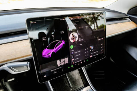 2019 Tesla Model 3 Standard Range Plus