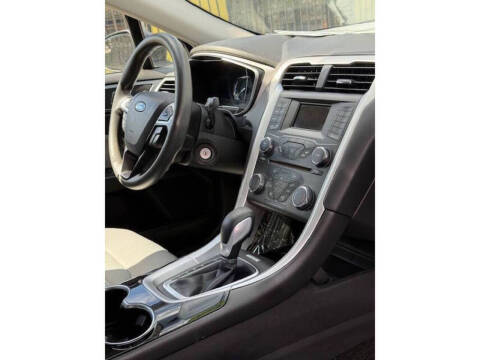 2015 Ford Fusion Hybrid S