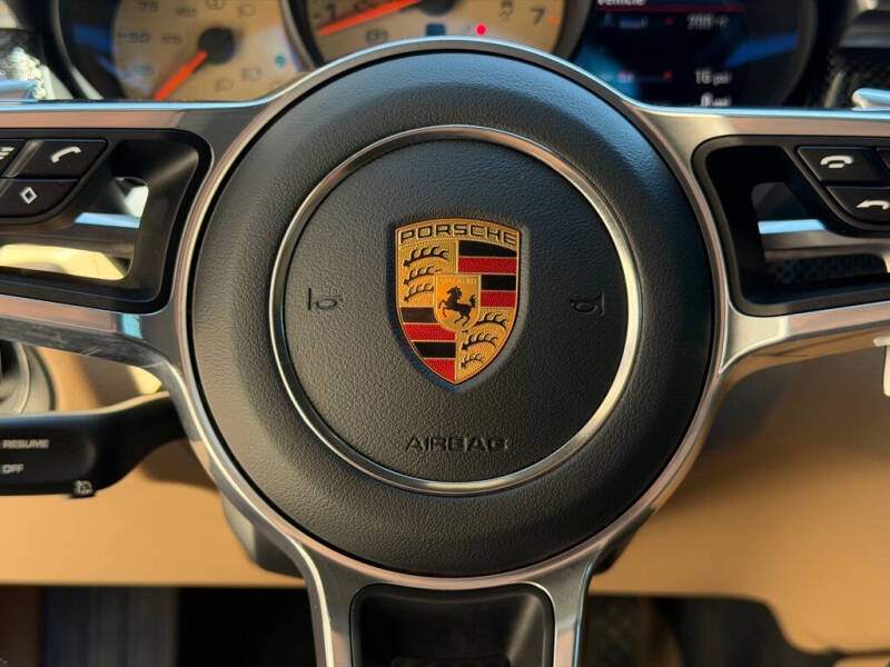 2021 Porsche Macan S