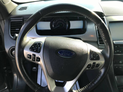 2015 Ford Taurus SEL