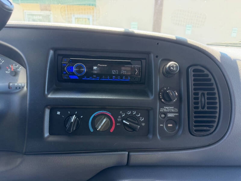 1998 Dodge Ram Van 3500