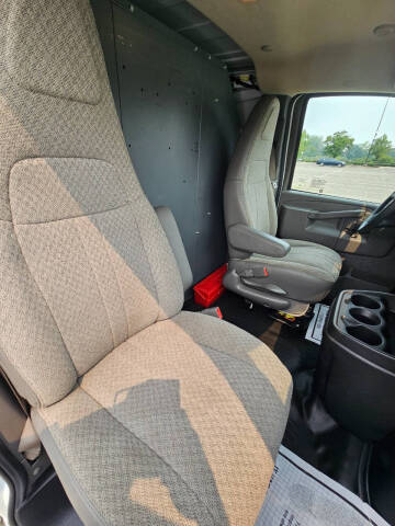 2021 Chevrolet Express 2500