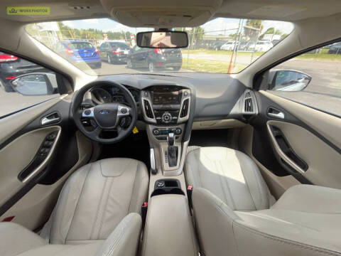 2012 Ford Focus SEL