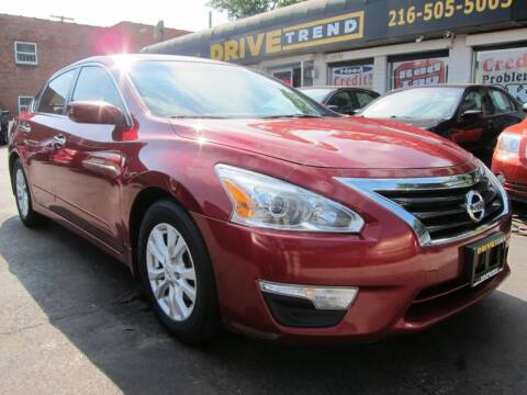 2014 Nissan Altima for sale at DRIVE TREND in Cleveland OH
