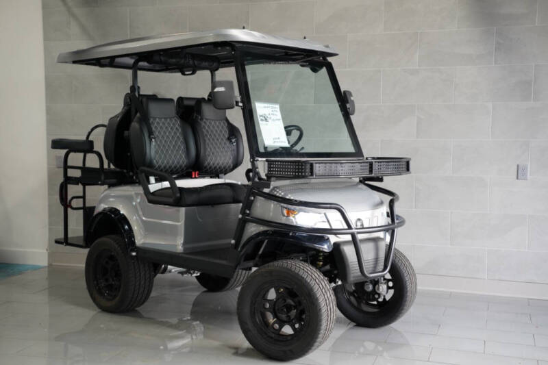 2024 EPIC E40L for sale at Johnson County Golf Carts in Franklin IN