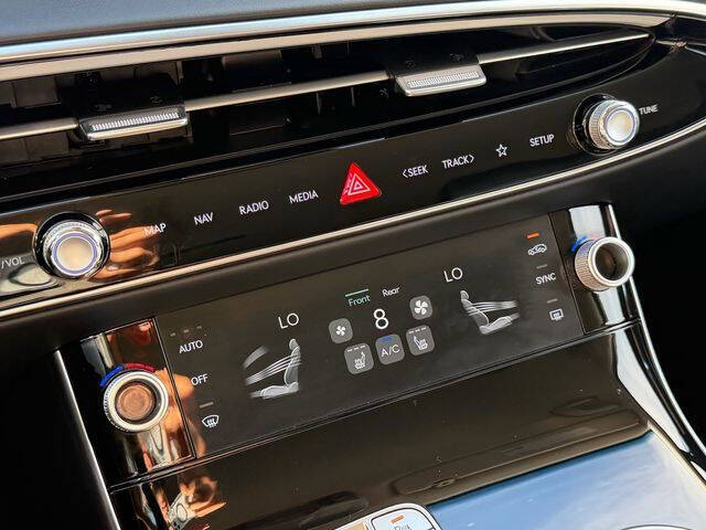 2026 Genesis GV70