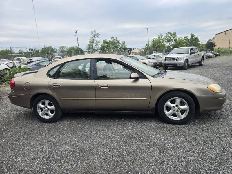 2003 Ford Taurus SES