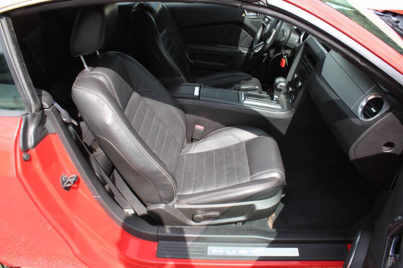 2010 Ford Mustang V6