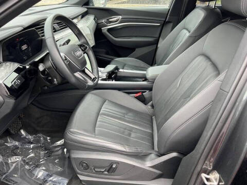 2024 Audi Q8 Sportback e-tron quattro Premium Plus S line