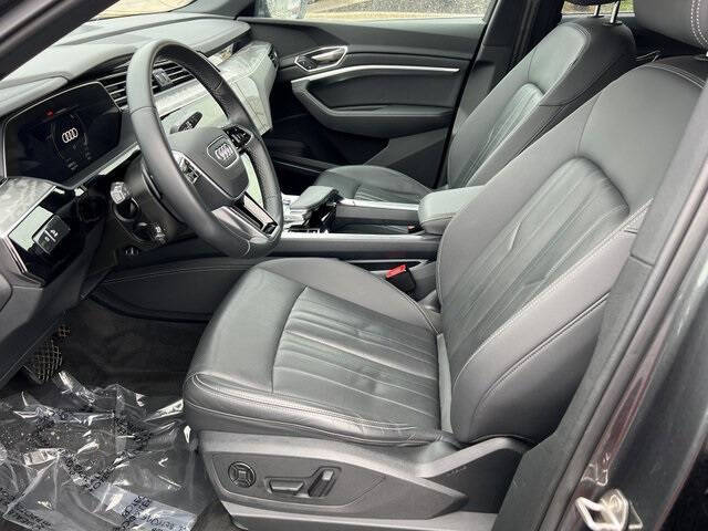 2024 Audi Q8 Sportback e-tron quattro Premium Plus S line