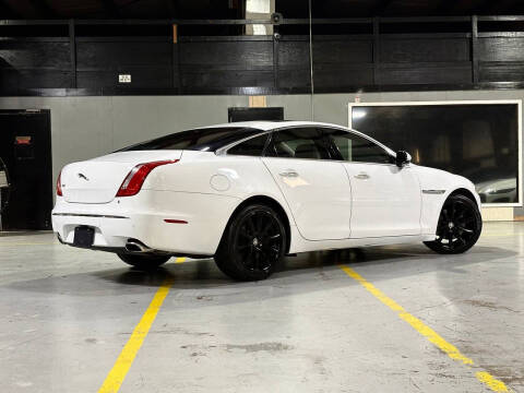 2012 Jaguar XJ