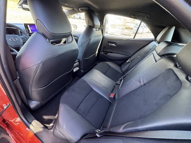 2026 Toyota Corolla Hatchback SE