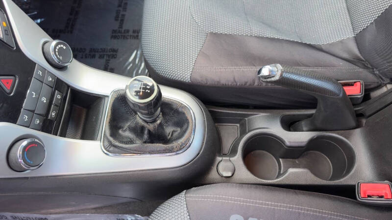 2016 Chevrolet Cruze Limited 1LT Manual