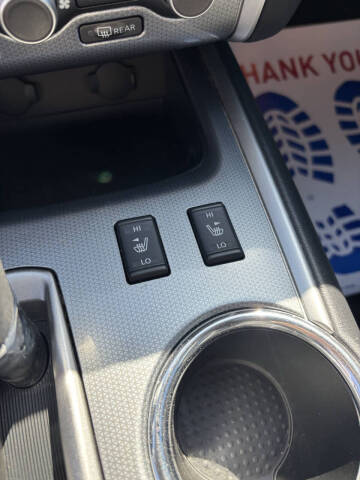 2017 Nissan Pathfinder SL