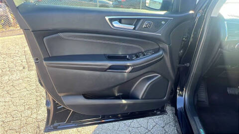 2020 Ford Edge Titanium