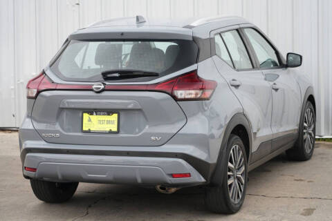 2022 Nissan Kicks SV