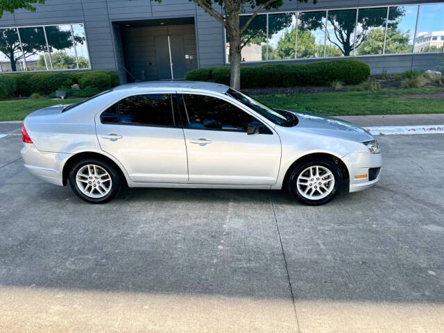 2011 Ford Fusion for sale at Central Union Auto Finance LLC in Austin, TX