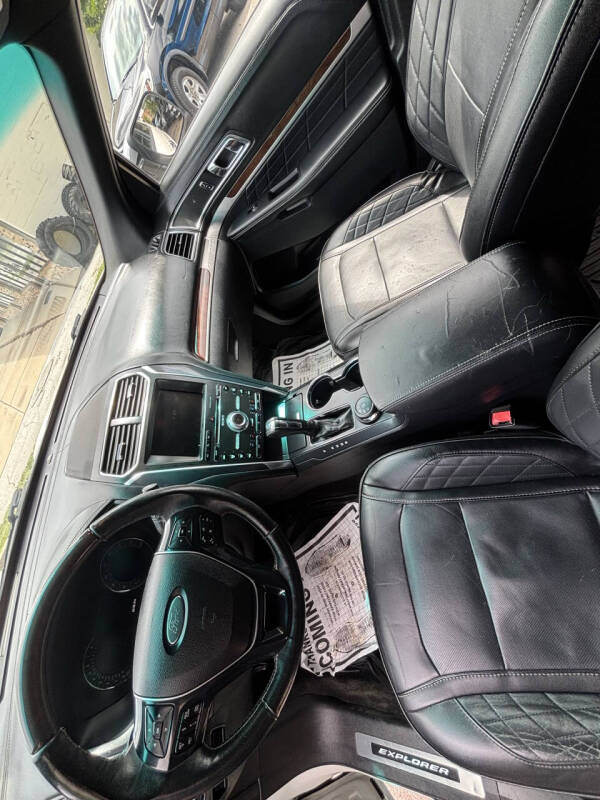 2016 Ford Explorer Platinum