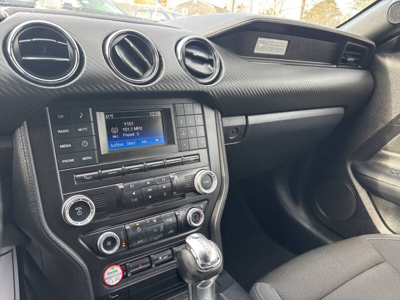 2015 Ford Mustang V6