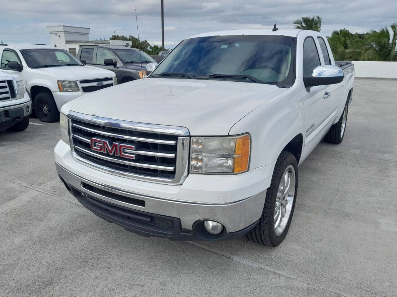 2012 GMC Sierra Pickup - $9,950
