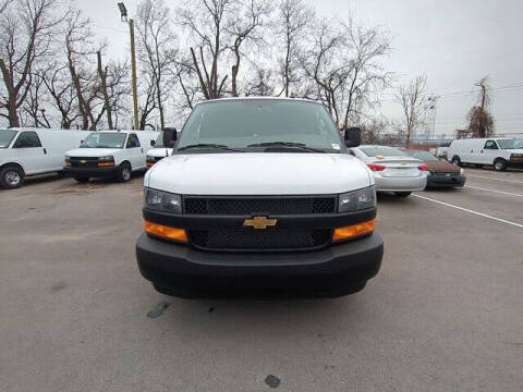 2025 Chevrolet Express 2500