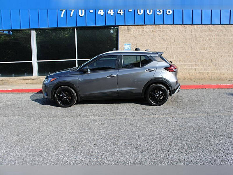 2022 Nissan Kicks SV