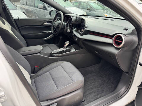 2024 Chevrolet Trax RS