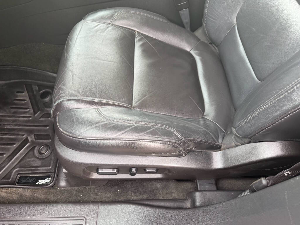 2015 Ford Explorer 30