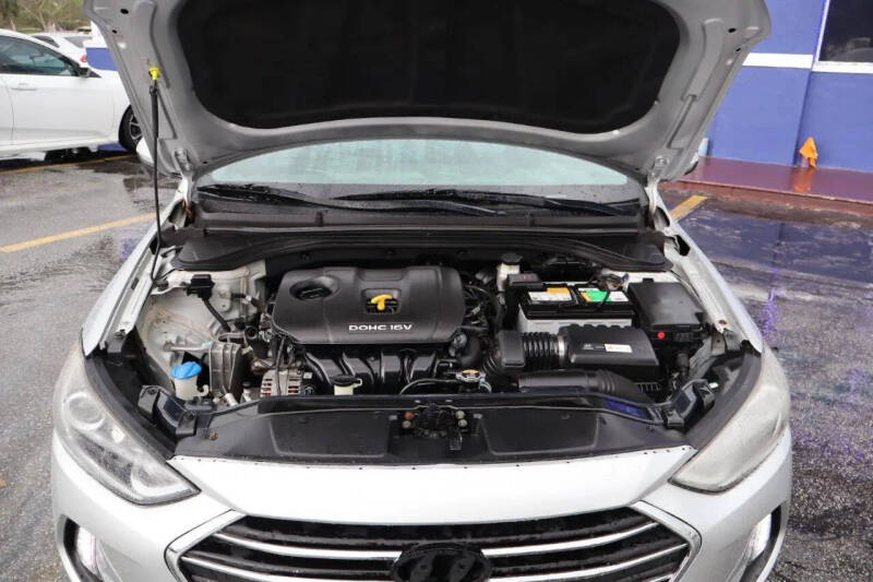 2018 Hyundai Elantra