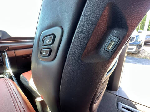2024 Kia Carnival SX