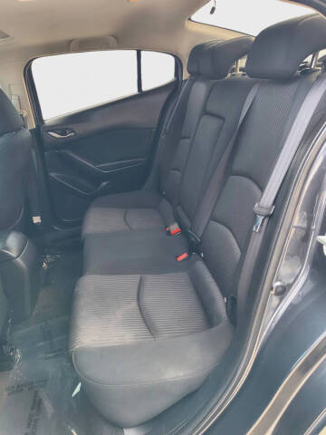 2016 Mazda MAZDA3 i Touring