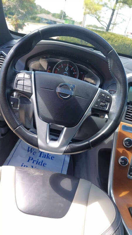 2015 Volvo XC60 T6 Drive-E Platinum