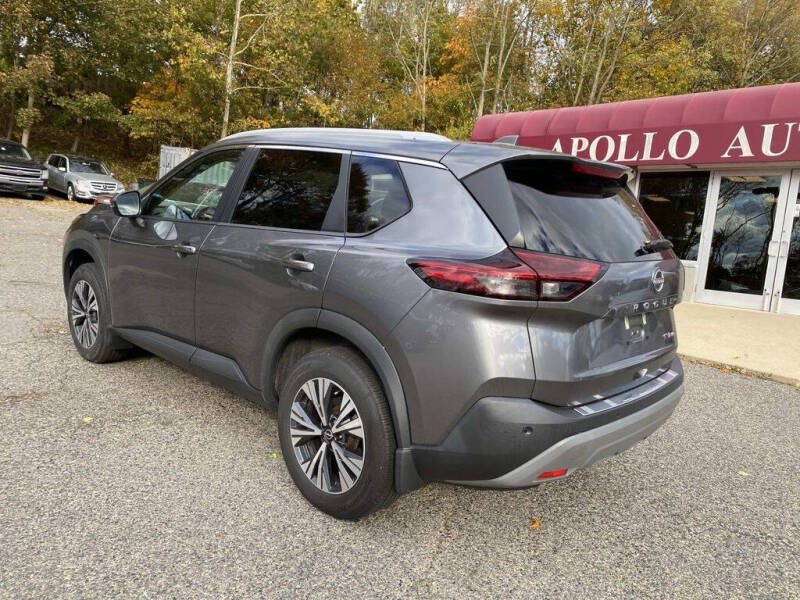 2022 Nissan Rogue SV