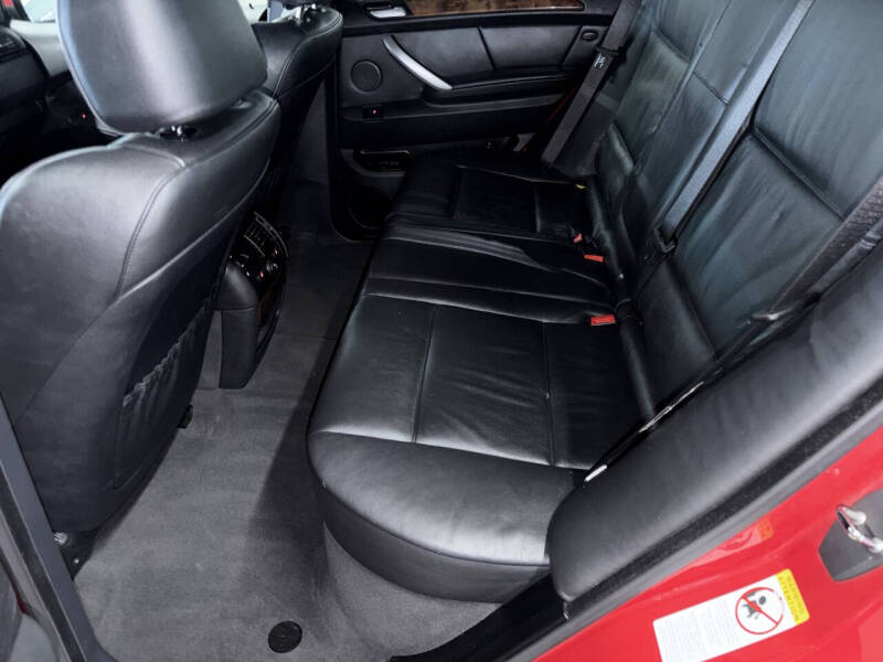 2003 BMW X5 4.6is