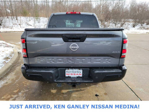 2022 Nissan Frontier S