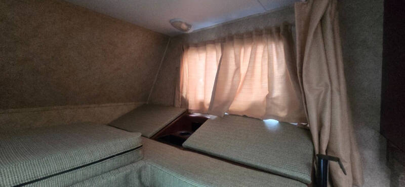 2013 SUNSEEKER SSC3050SF