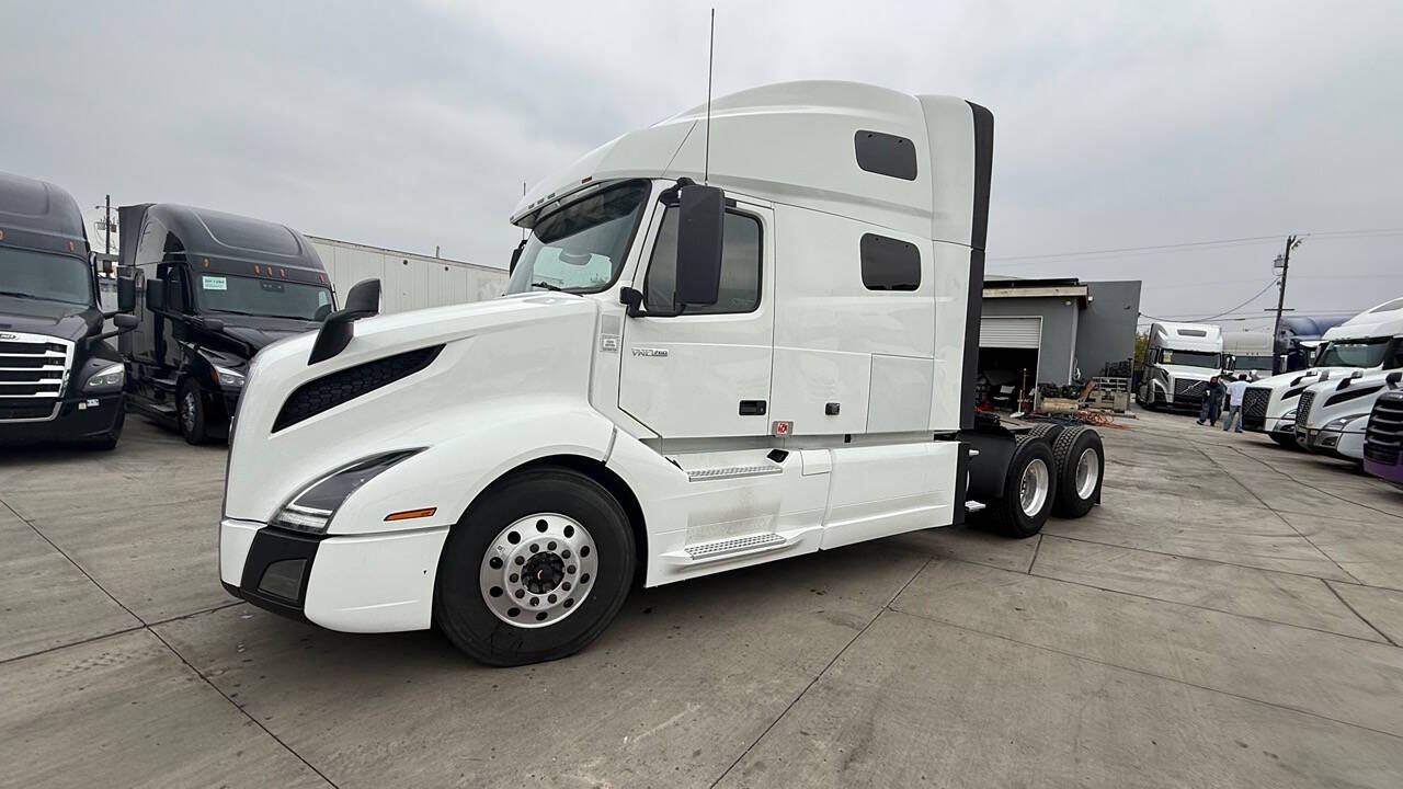 2019 Volvo VNL for sale at KING TRUCK TRAILER SALES in Bakersfield, CA