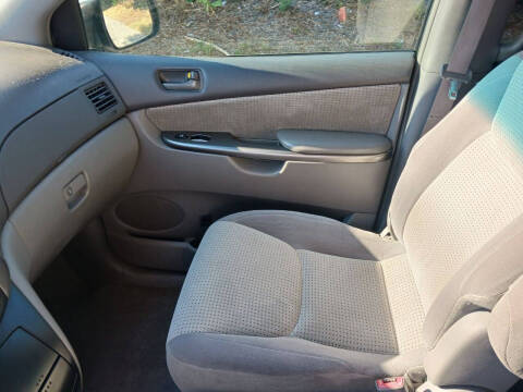 2009 Toyota Sienna LE 7-Passenger