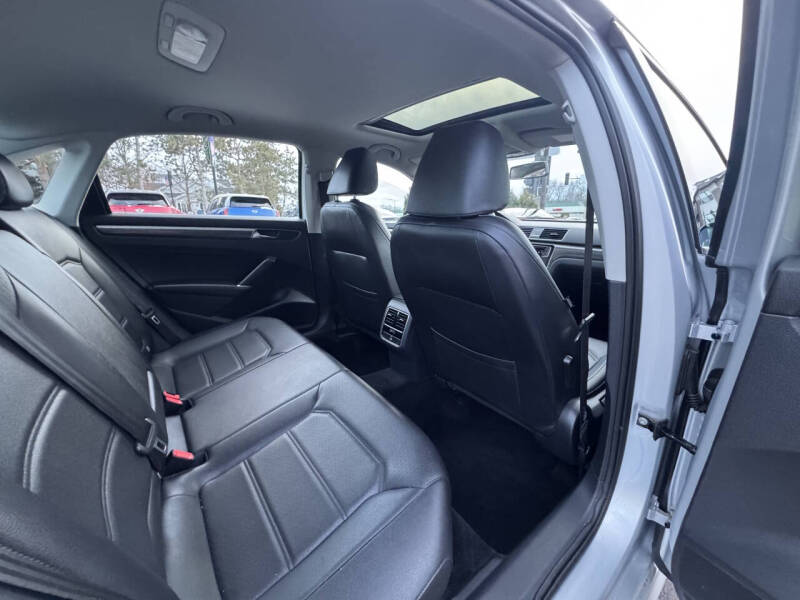 2018 Volkswagen Passat 2.0T SE