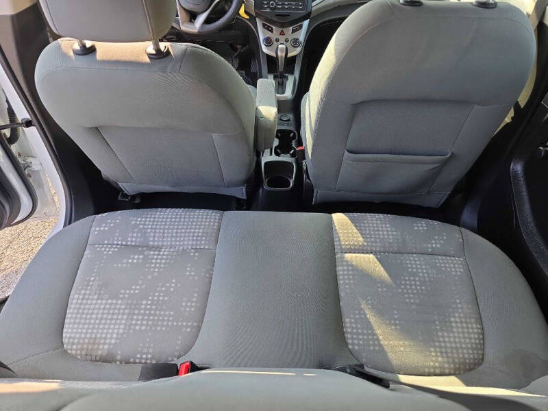 2016 Chevrolet Sonic LS Auto