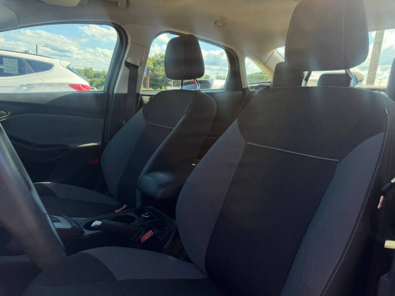 2012 Ford Focus SE