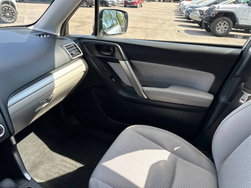 2017 Subaru Forester 2.5i