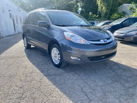 2008 Toyota Sienna for sale at Nile Auto in Columbus OH